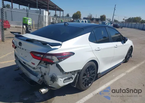 2021 Toyota Camry Trd z USA, uszkodzony, nr VIN 4T1KZ1AK2MU051773